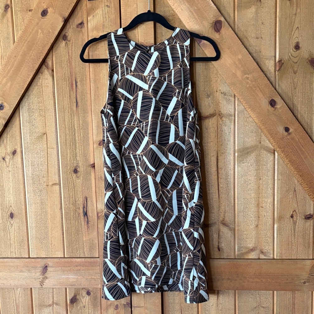 Manuhealii Brown and Cream Geometric Sleeveless Shift Dress
